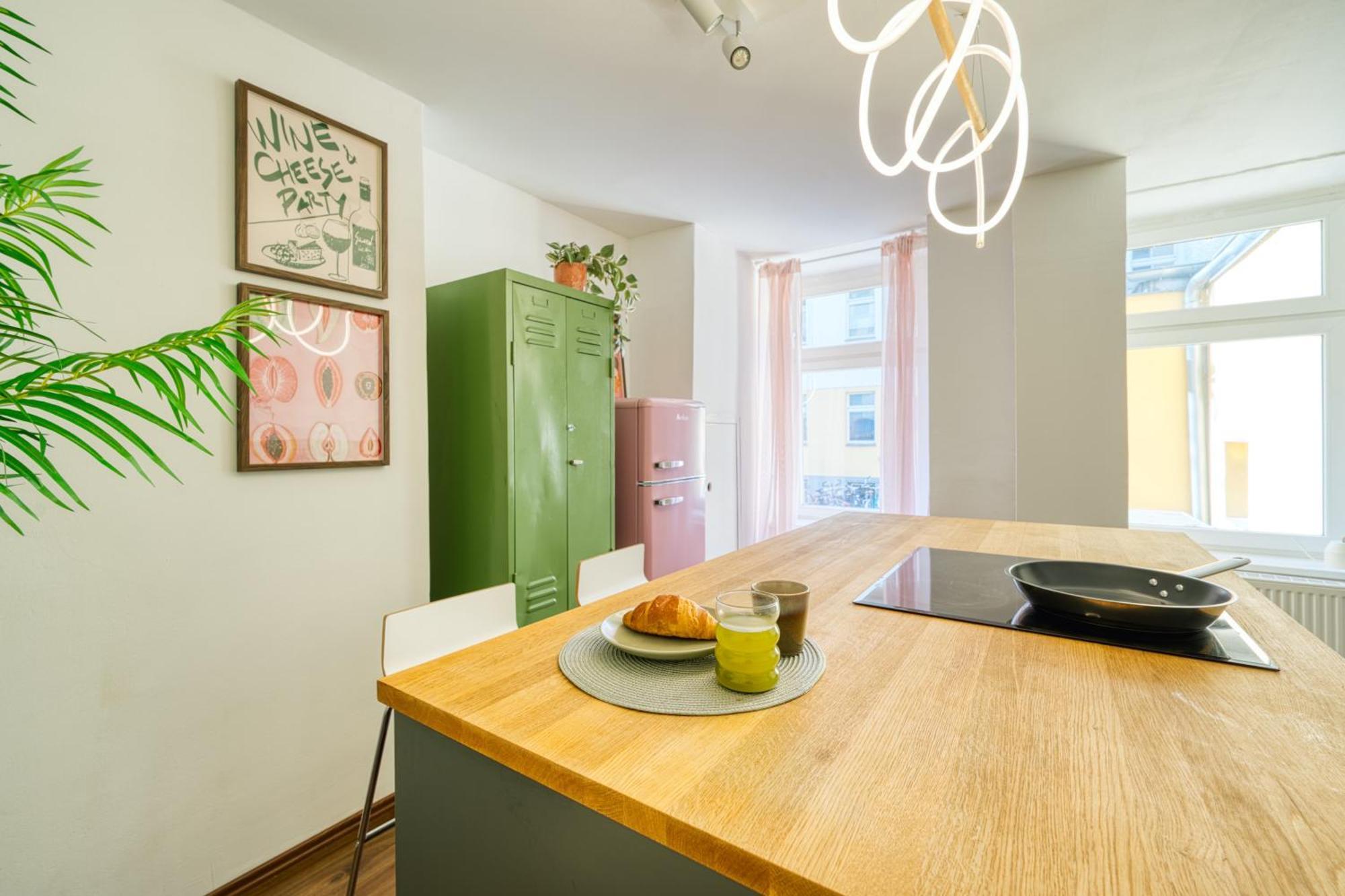 Mitten Im Kreuzberger Kiezleben - Geraeumig & - 3 Sz Auf 140qm Apartment *