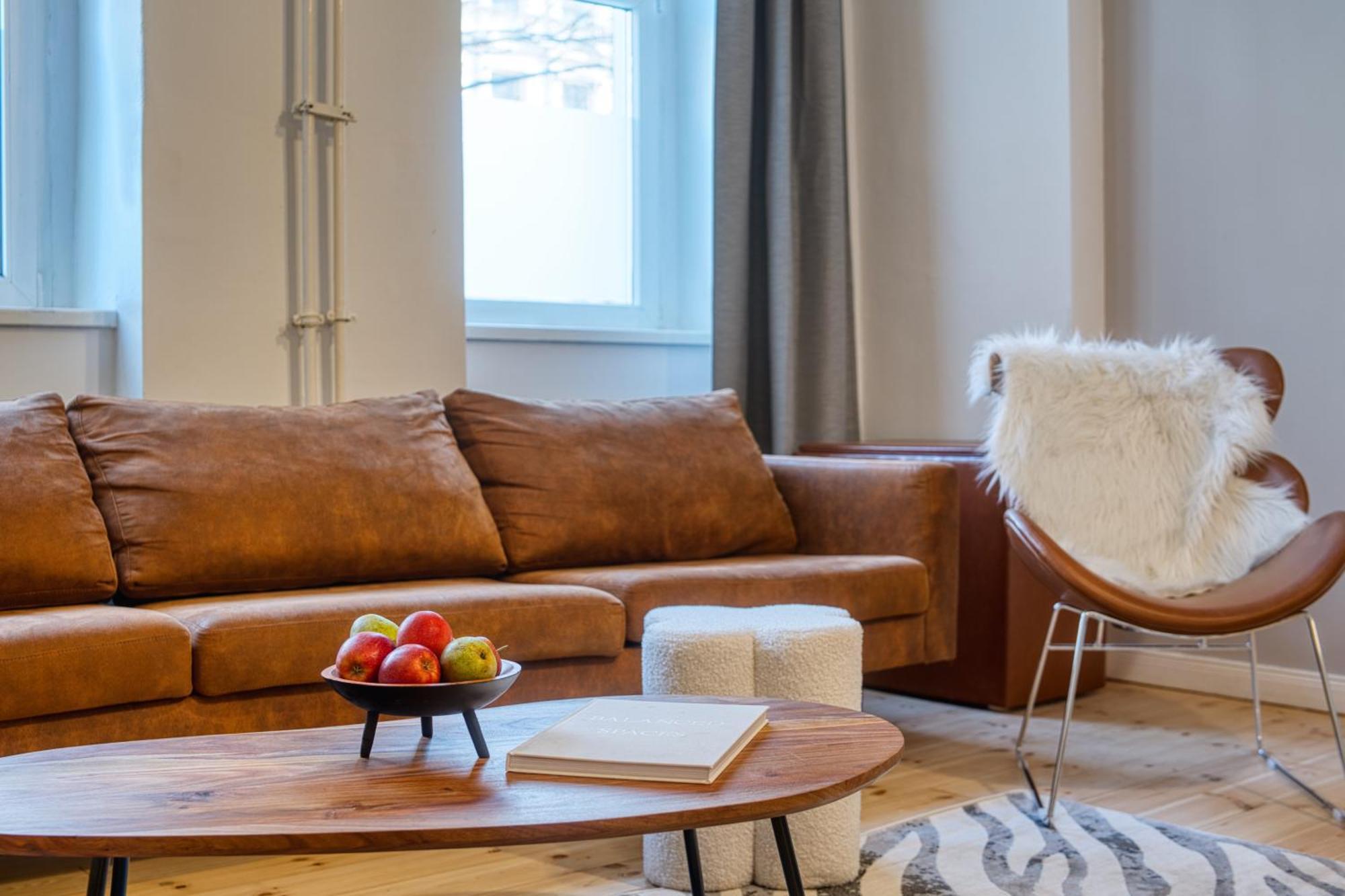 Mitten Im Kreuzberger Kiezleben - Geraeumig & - 3 Sz Auf 140qm Apartment